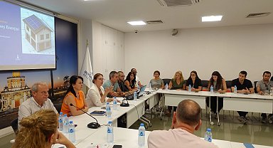İzmir'in çatılarında güneş seferberliği
