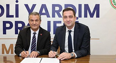 İzmit Belediyesi ile Kocaeli Barosu Adli Yardım Protokolünü yeniledi