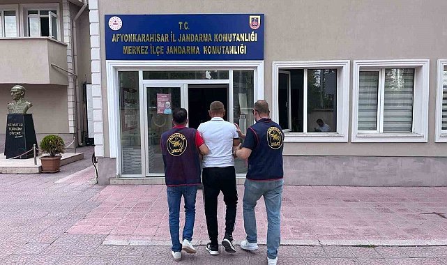 Jandarma 20 yıl hapis cezasıyla aranan şahsı yakaladı