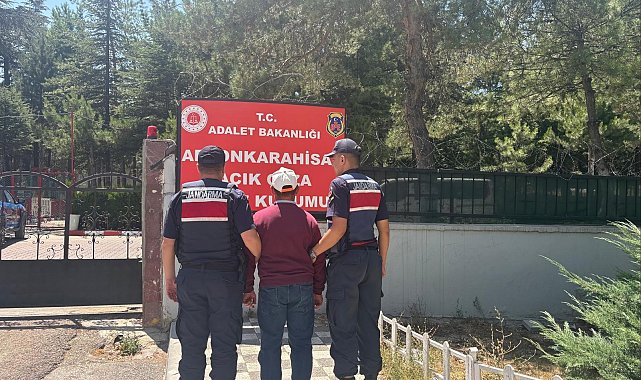 Jandarma aranan 27 kişiyi yakaladı