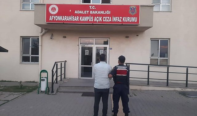 Jandarma çeşitli suçlardan aranan 28 kişiyi yakaladı