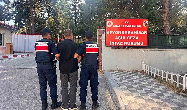 Jandarma çeşitli suçlardan aranan 40 kişiyi yakaladı