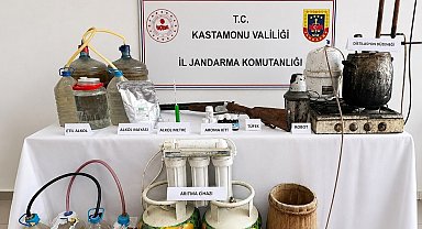 Kaçak içki hazırlığına suçüstü: Çok sayıda malzeme ele geçirildi