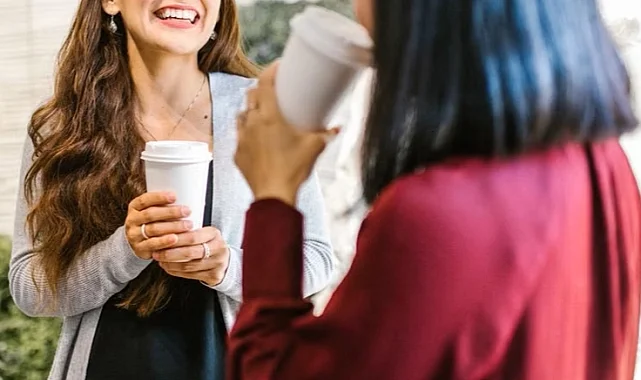 Kadın Arkadaşlıkları Ruh Sağlığını Güçlendiriyor: Ancak Her İlişki Destekleyici Değil