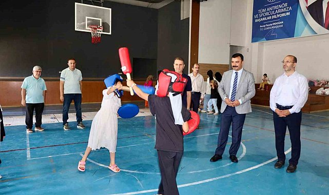 Kahta Kaymakamı Soysal yaz kulübü öğrencileriyle buluştu