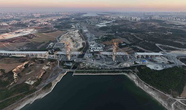 Kanal İstanbul'lun ilk köprüsünde 250 tonluk dev operasyon