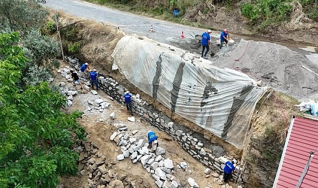 Karabağlar Mahallesi'nde taş duvar çalışması tamamlandı