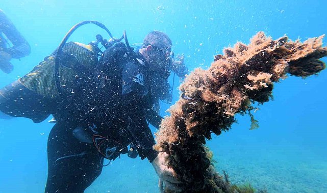 Karadeniz kıyılarındaki ilk su altı kazısında 2 bin 500 yıllık tarihe daldılar