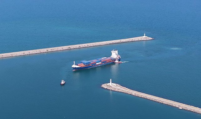 Karadeniz'de gemiler hedefte: "Tahıl Koridoru benzeri bir anlaşma" önerisi
