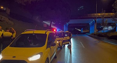 Kardeş kavgası babayı yola, polisi sokağa döktü