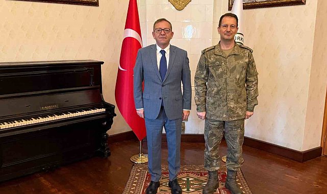 Kars 14. Mekanize Piyade Tugay Komutanlığına atanan Tuğgeneral Çelik'ten Vali Polat'a ziyaret