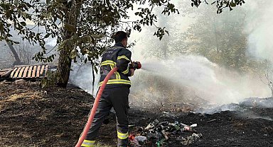 Kastamonu'da çıkan örtü yangınını itfaiye söndürdü