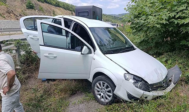 Kavak'ta araçlar çarpıştı: 5 yaralı