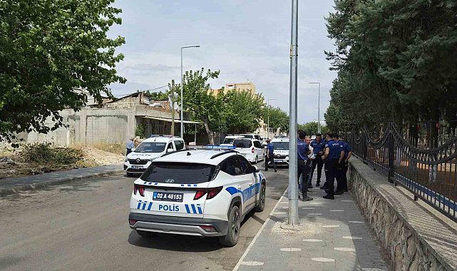 Kayıp gençten ailesine bıçaklı tehdit iddiası