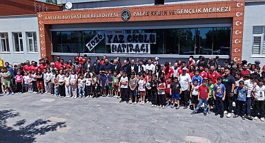 Kayseri Büyükşehir yaz okullarından görkemli final