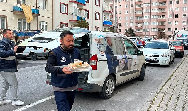 Kayseri Kocasinan'da gönüller 'kap kap' yemekle kazanılıyor