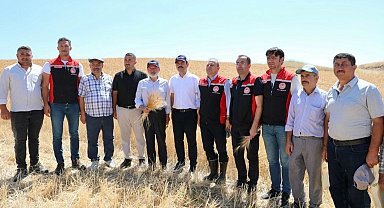 Kayseri Kocasinan'da tarım buluşması hasatla açıldı