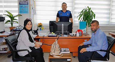 Kayseri zabıtası kayıp cüzdanı sahibine teslim etti