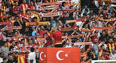 Kayserispor-Sivasspor maçını 8200 kişi izledi