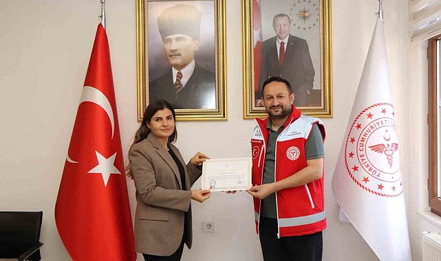 Kazada hayat kurtaran sağlıkçılar ödüllendirildi