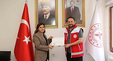 Kazada hayat kurtaran sağlıkçılar ödüllendirildi