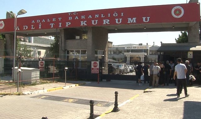 Kazada hayatını kaybeden polis memurunun cenazesi ailesi tarafından Adli Tıp Kurumu'ndan alındı
