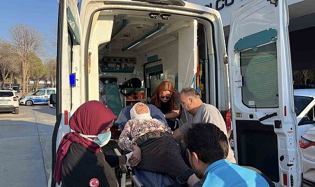 Kazazede yakını, Taşucu Limanı'nda fenalaşarak hastaneye kaldırıldı