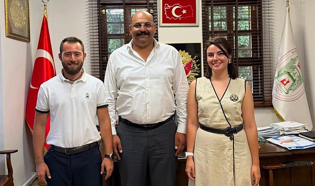 Kemaliye'de iki isme Fahri Hemşehrilik Beratı verildi