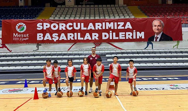 Kepez'de spor dolu yaz tatili