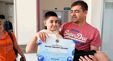 Kepez'de sünnet olan çocuklara 'Üstün Cesaret Belgesi'