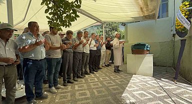 Kıbrıs Gazisi Ahmet Bacınak İzmir'de son yolculuğuna uğurlandı