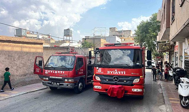 Kilis'te metruk evde yangın