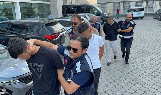 Kırtasiyeyi basan 3 kişi adliyeye sevk edildi