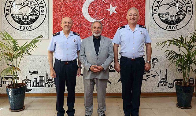Komutanlardan Başkan Yalçın'a veda ziyareti