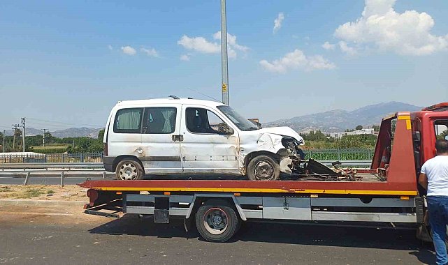 Kontrolden çıkan araç takla attı: 4 yaralı