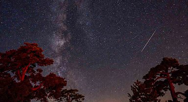 Konya Meram'da meteor yağmuru şenliğe dönüştü