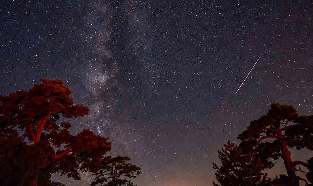 Konya Meram'da meteor yağmuru şenliğe dönüştü
