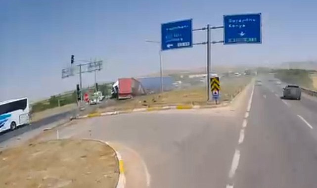 Konya'da 1 kişinin öldüğü, 10 kişinin yaralandığı kaza kamerada