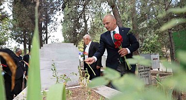 Körfez'de depremde hayatını kaybedenler dualarla anıldı