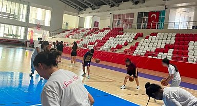 Koruma altındaki çocuklara basketbol eğitimi