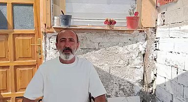 Küçük gölette 1,5 metrelik devasa balık yakaladı, mutluluğu kameraya yansıdı