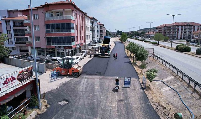 Kula'da yollar yenileniyor