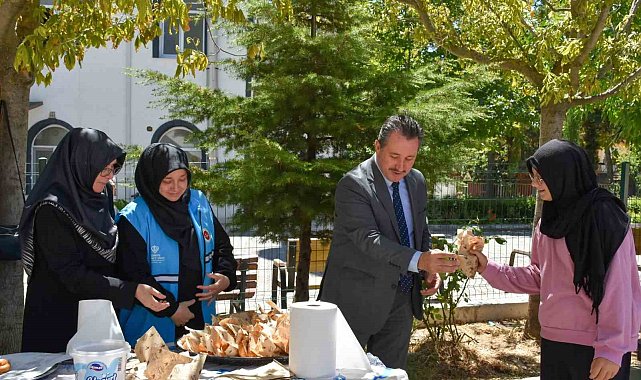 Kur'an kursu öğrencilerine sürpriz