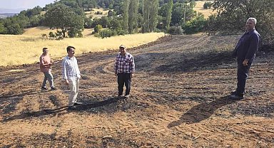 Kütahya Mustafalar köyünde yangın sonrası zarar gören alanlarda hasar tespit çalışması