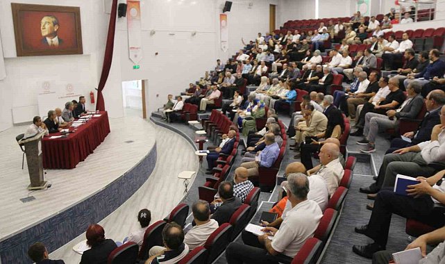 Kütahya'da 2026-2027 Eğitim-Öğretim yılı sene başı müdürler kurulu toplantısı gerçekleştirildi