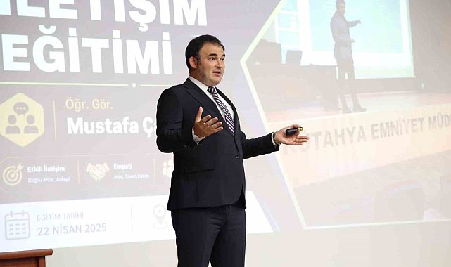 Kütahya'da İl Emniyet Müdürlüğü personeline etkili iletişim eğitimi