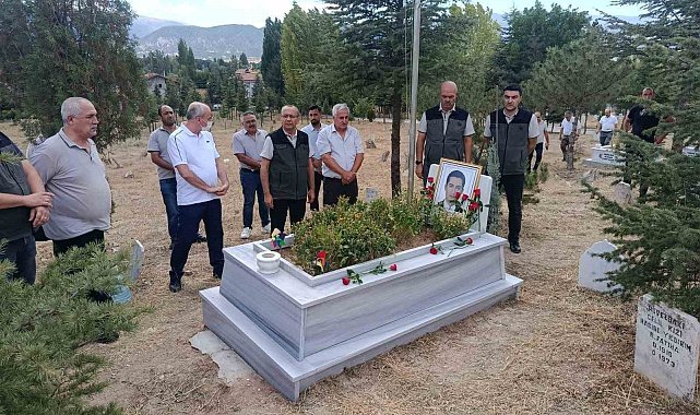Kütahya'da Şehit Orman İşletme Şefi Murat Yıldırım, vefatının yıl dönümünde dualarla anıldı