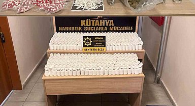 Kütahya'da uyuşturucu operasyonları: 106 bin sentetik ecza ele geçirildi