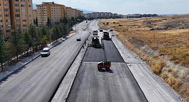 Kütahya'da asfalt çalışmaları sürüyor