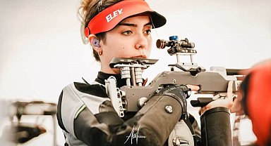 Kütahyalı sporcu Hatice Yel'den Avrupa'da çifte bronz madalya